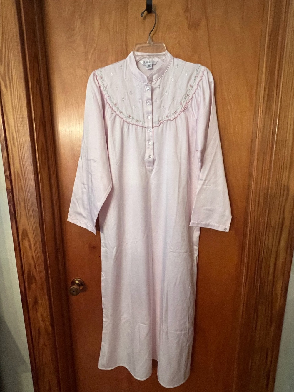 NWOT Kay Anna pink long sleeve full length satin nightgown size small